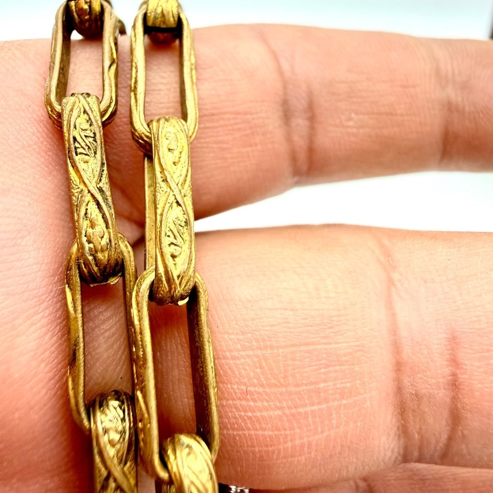 1970s CHANEL Gripoix Necklace Red Poured Glass Cluster 29" Gilt Chain VTG 105g - Picture 10 of 16